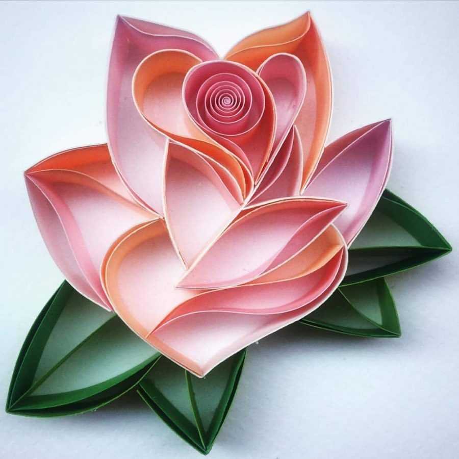 Бумажный цветочек оригами
