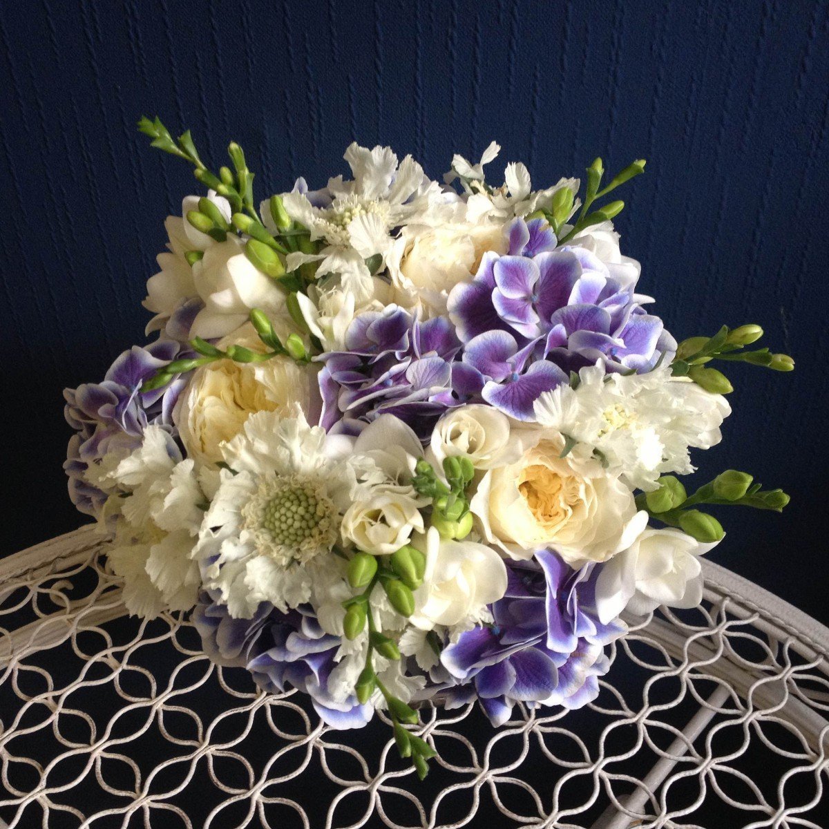 Bridal Bouquet фиалка