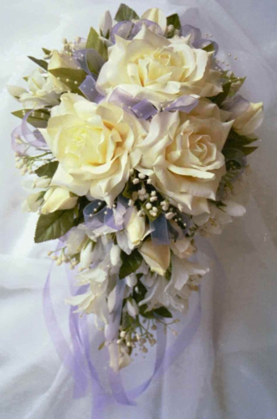 Букет невесты каллы лилии альстромерия