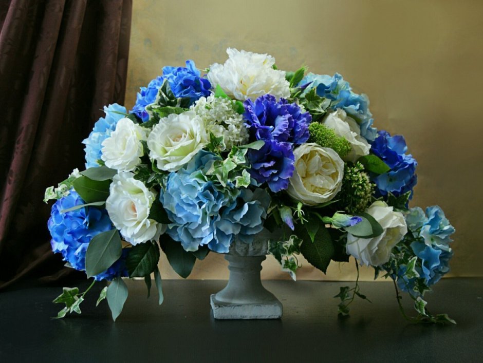 Цветы голубые гортензия букет