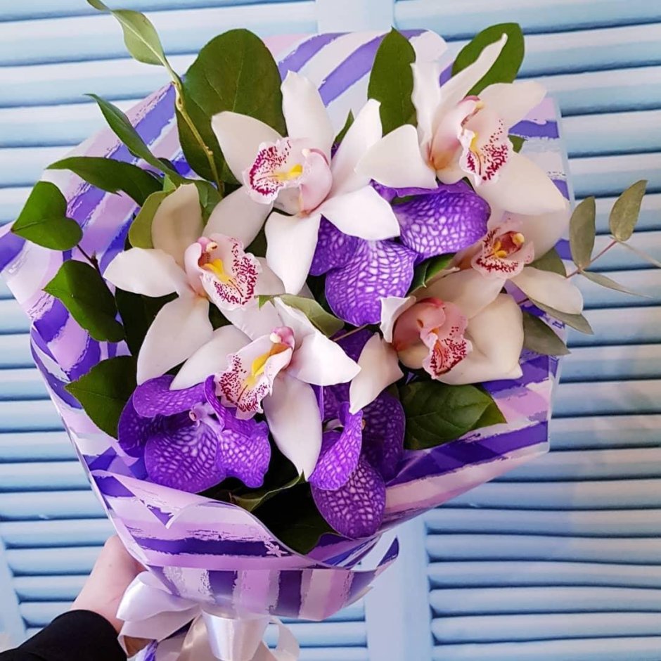Орхидеи букет 8 марта