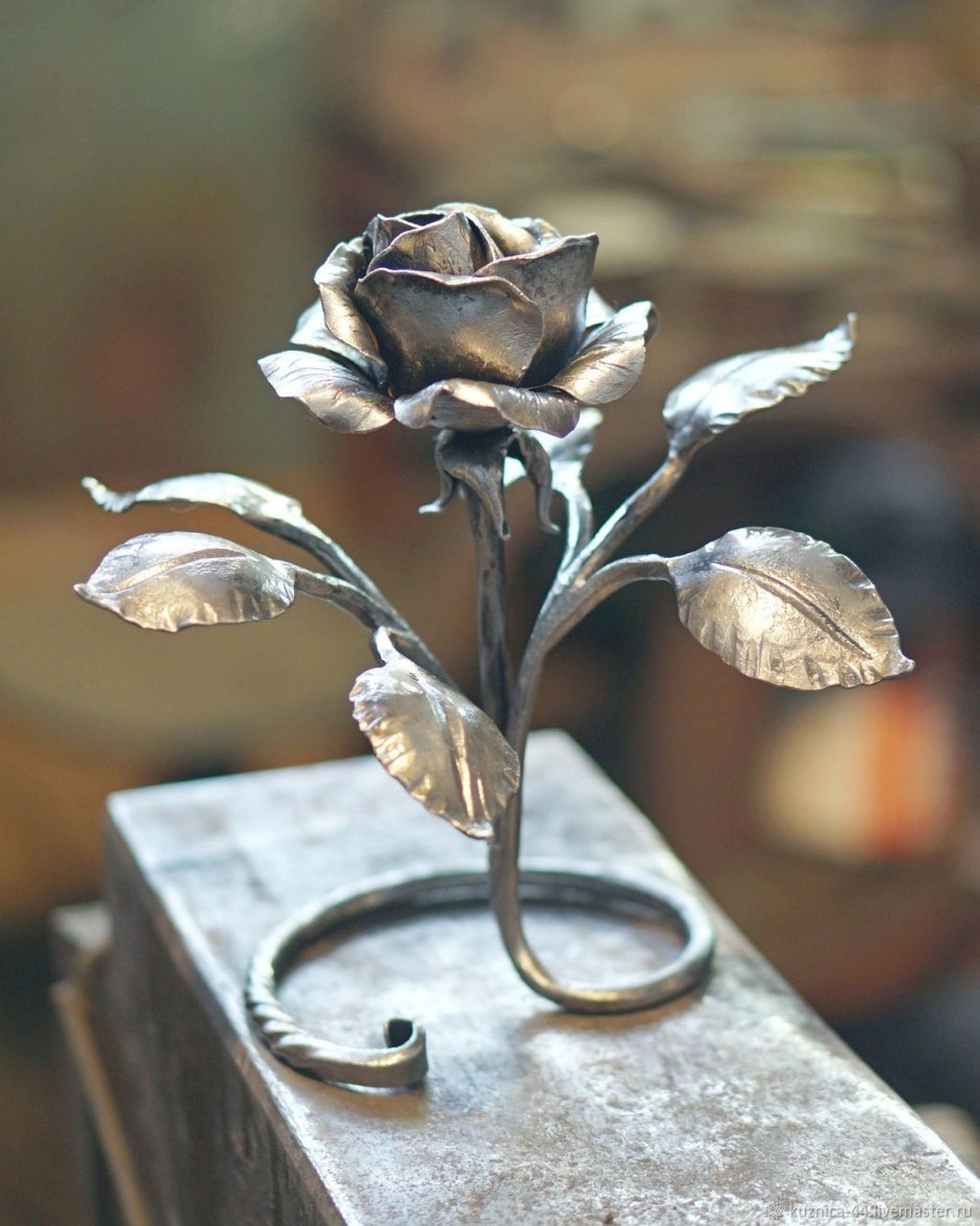 Кованная роза