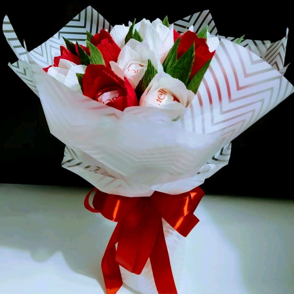Букет цветов из конфет Рафаэлло
