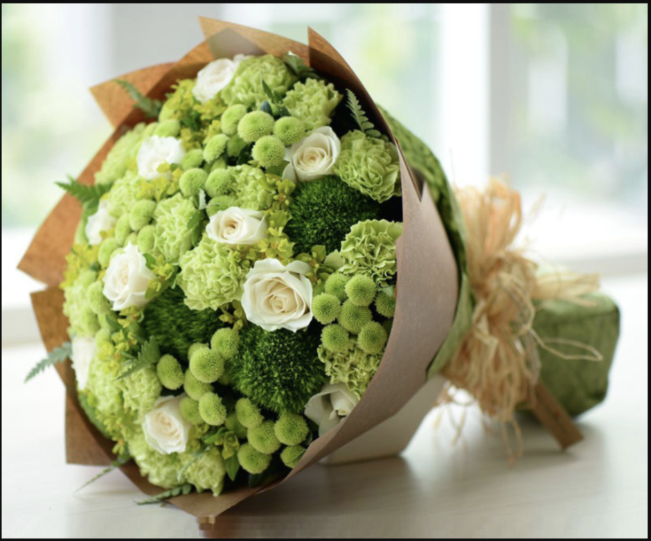 Зеленый букет цветов