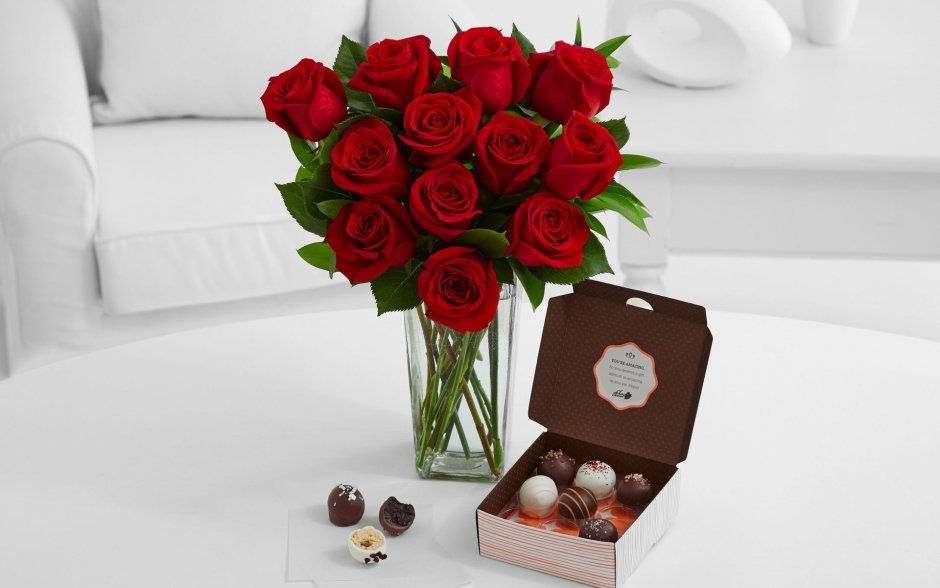 Букет цветов с шоколадками