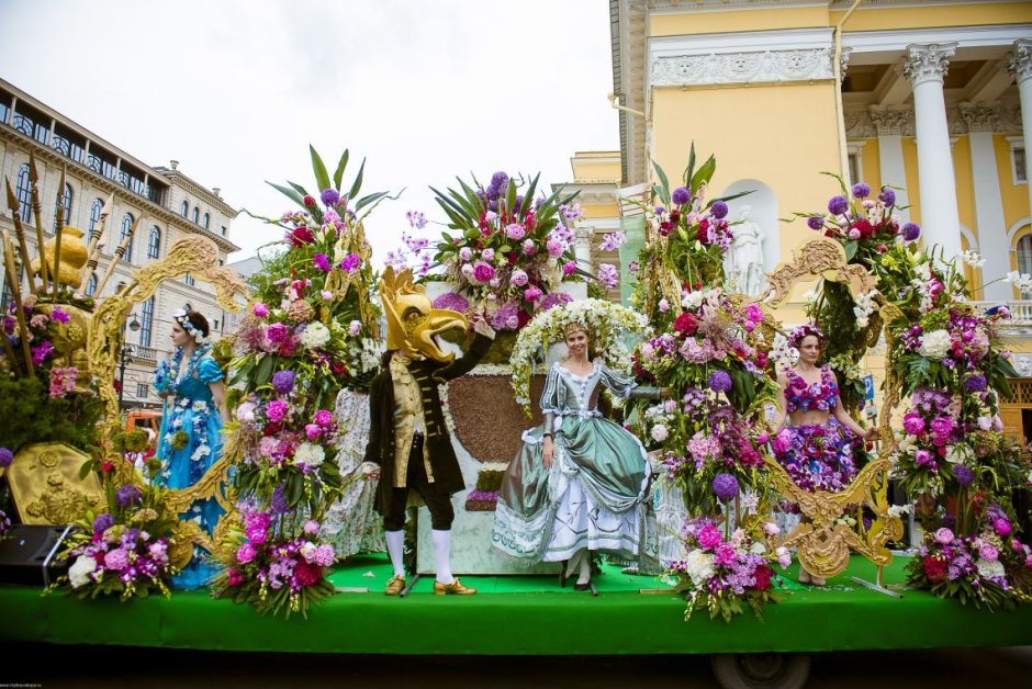 Фестиваль цветов в ГУМЕ