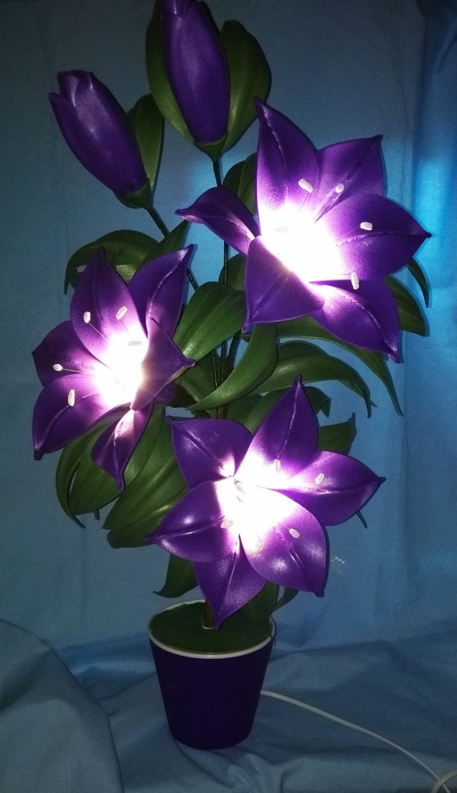 Светильники в форме цветов