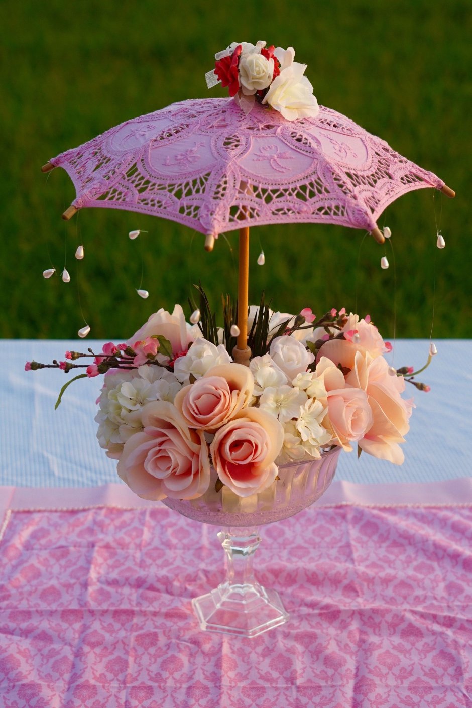 Цветы в зонтике