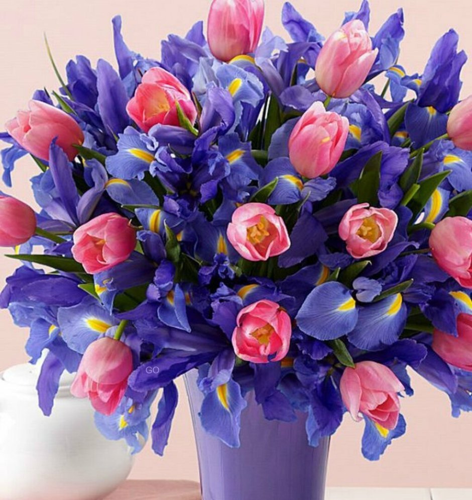 Голубые тюльпаны букет
