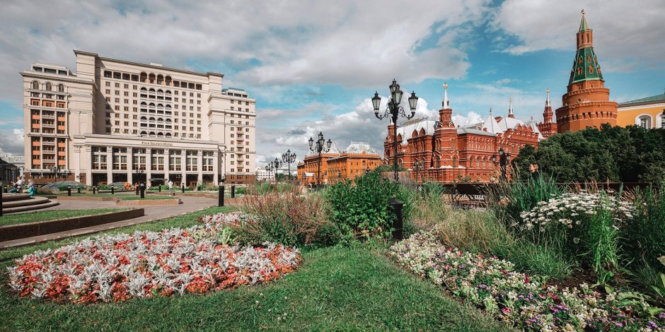 Гостиница Москва на Манежной площади