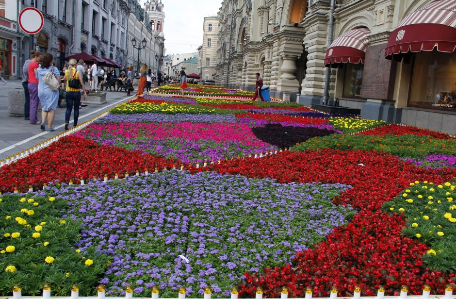 ГУМ Москва цветы
