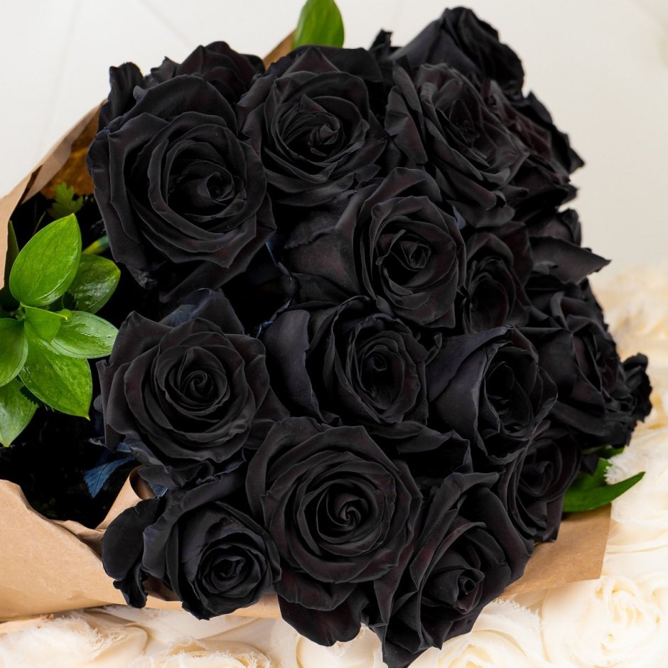 Виды черных цветов