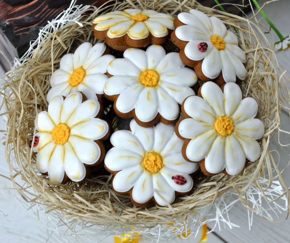 Цветы из маршмеллоу для торта