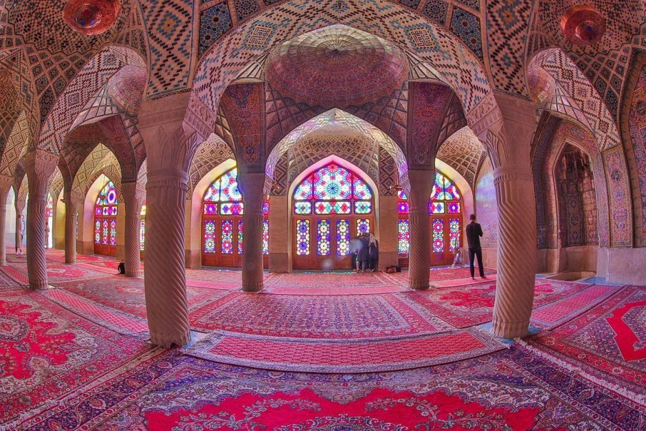 Мечеть Насир Оль-Мольк