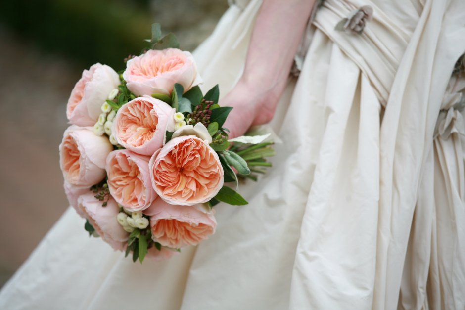 Пионовидная роза букет невесты