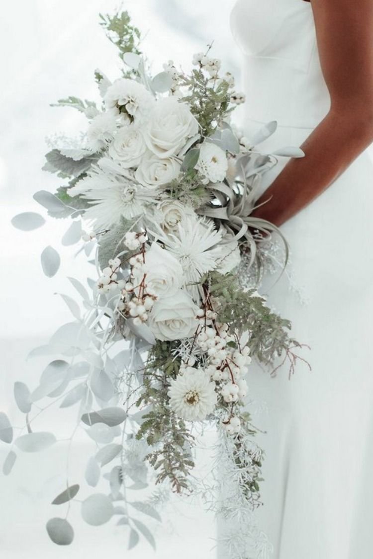 Букет невесты из живых цветов