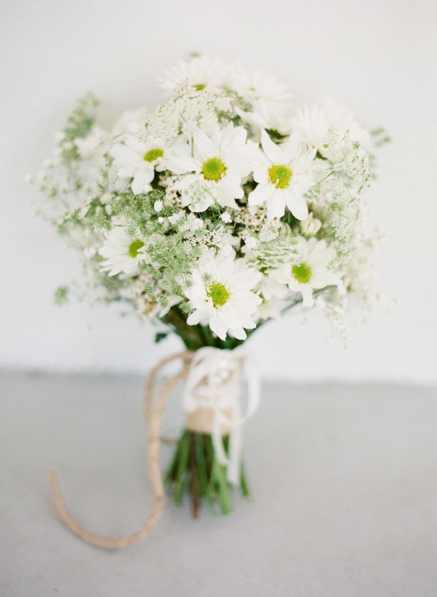 Букет невесты хризантемы белые