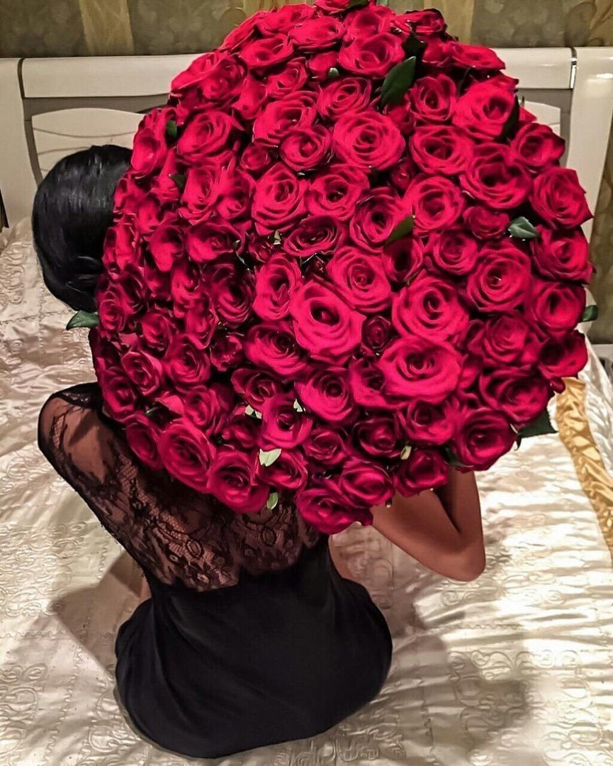 Букет красных роз Пинтерест