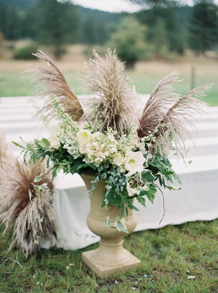 Букет невесты с пампасной травой растрепыш