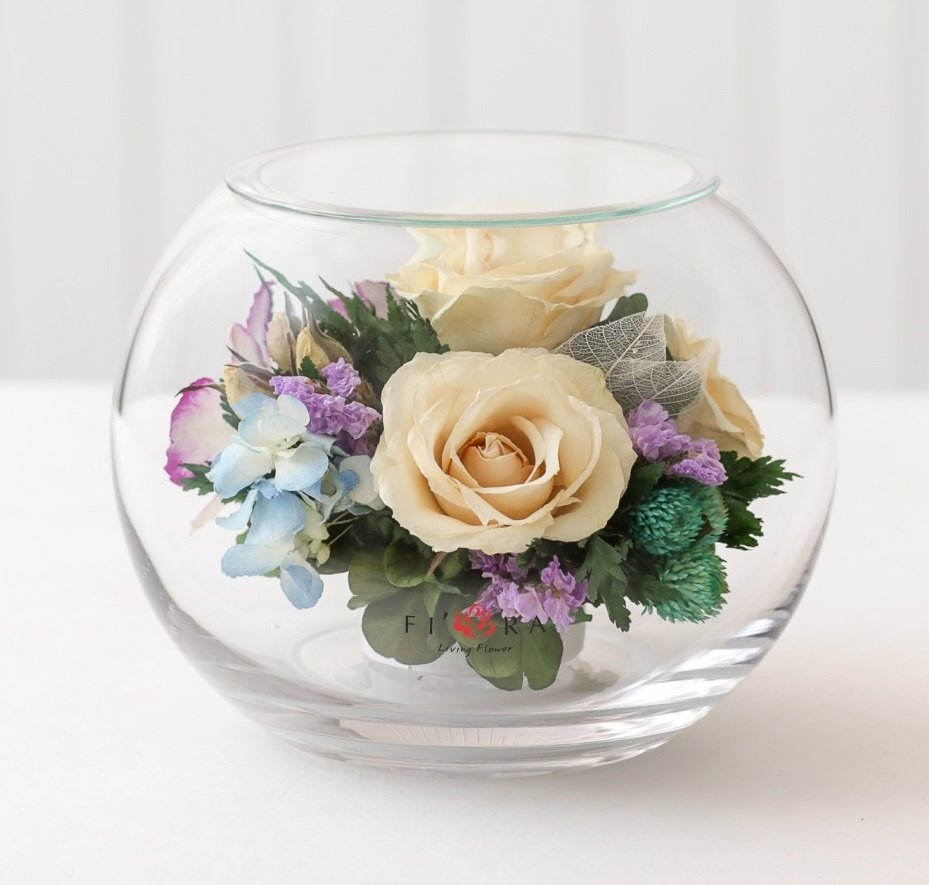 Круглая стеклянная ваза декор