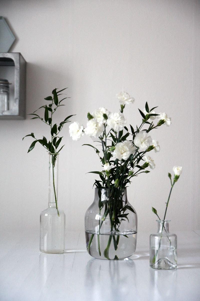 Современная ваза для цветов