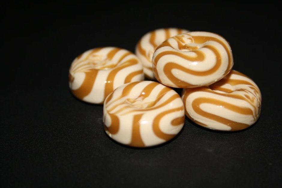 Карамельные конфеты круглые