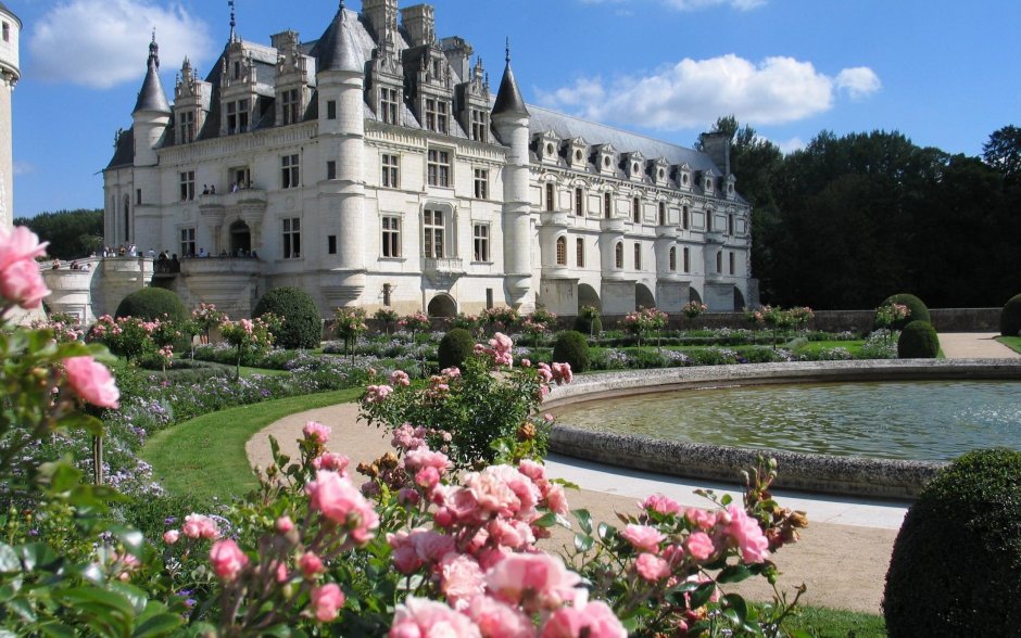 Замок Мулен Франция
