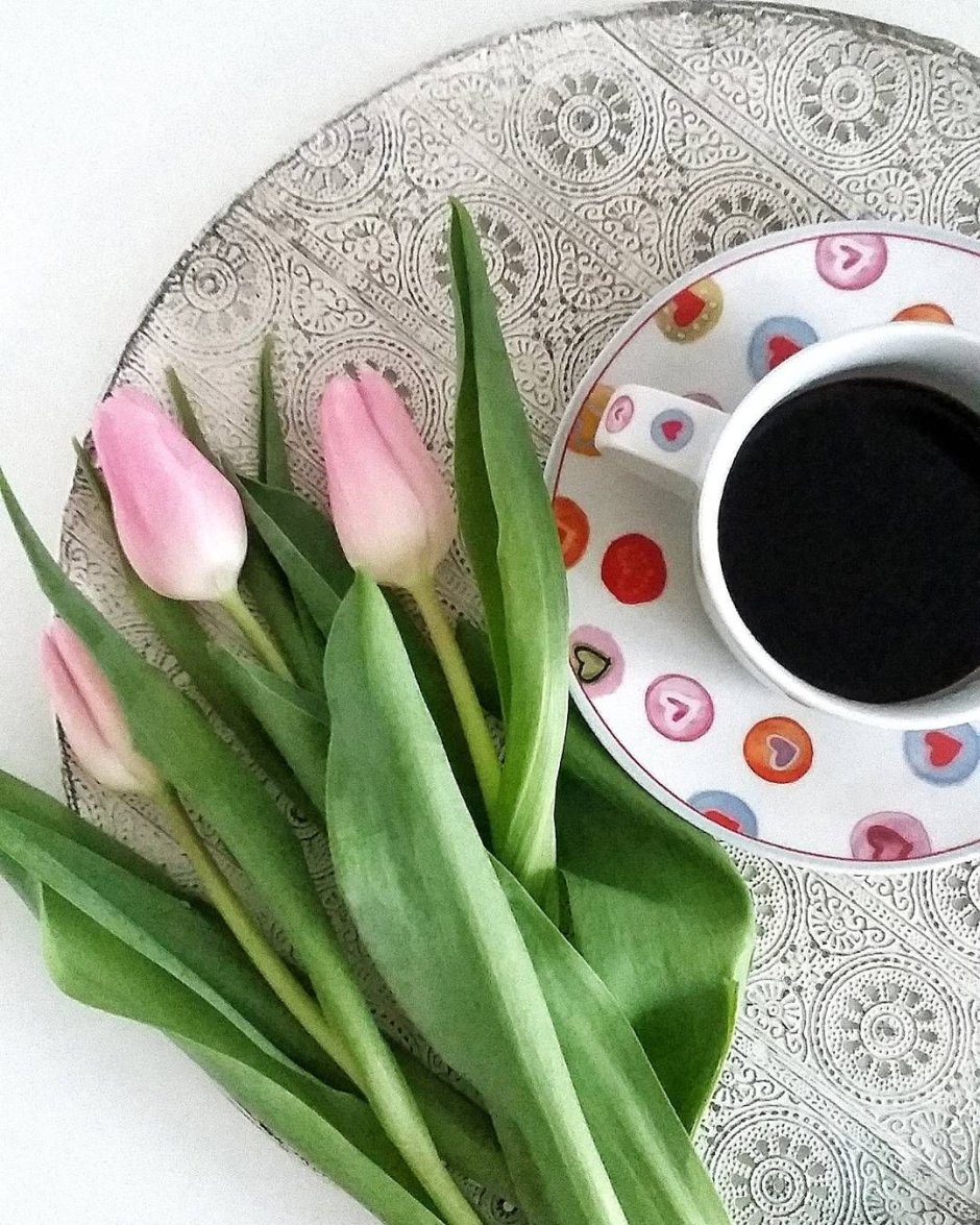 Тюльпаны и кофе