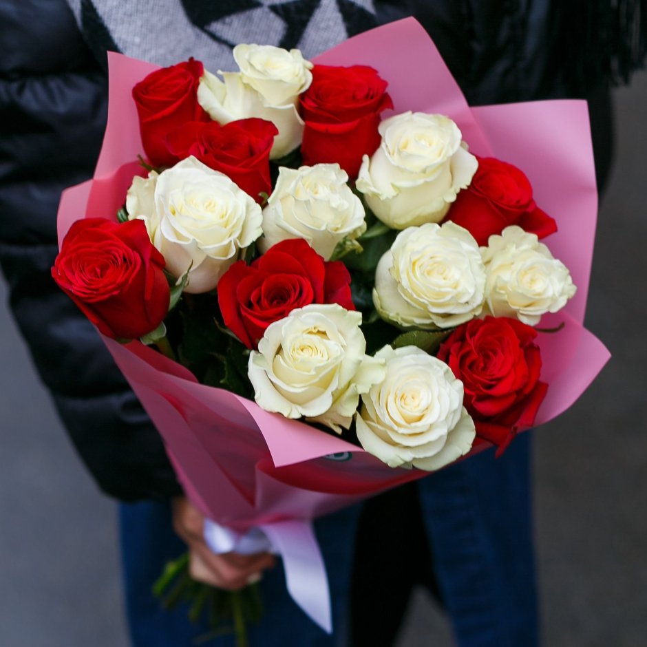 Букет из 15 красных эквадорских роз