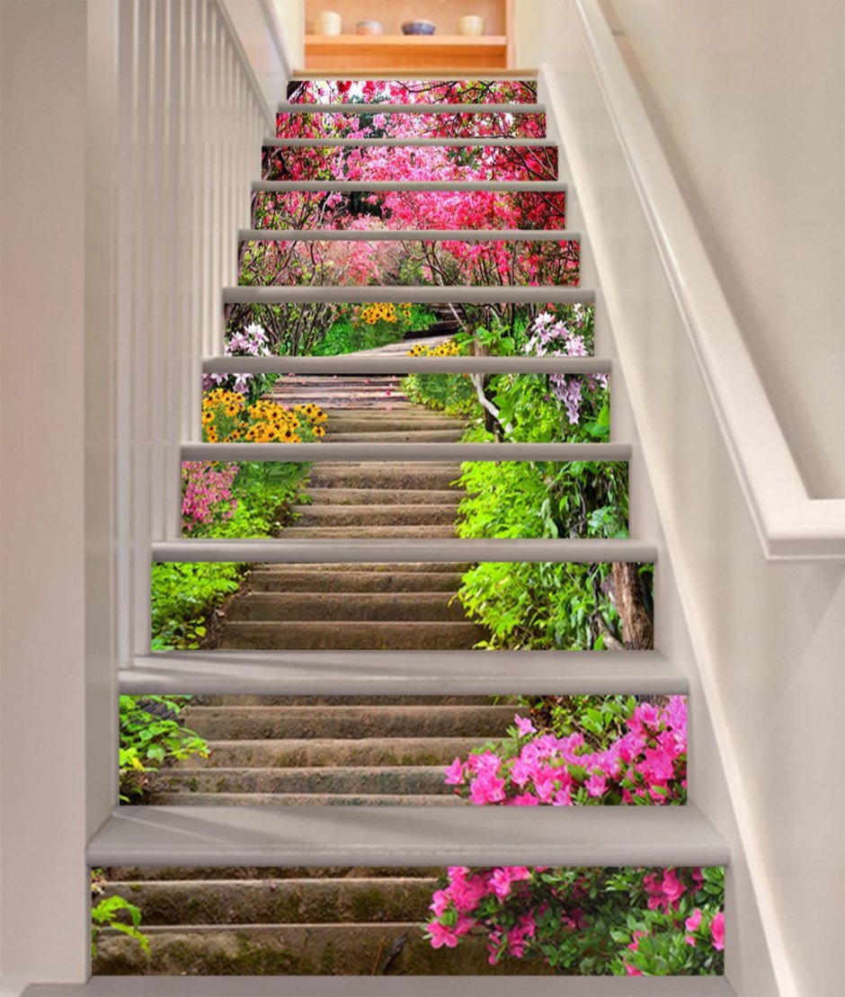 Лестница украшенная цветами
