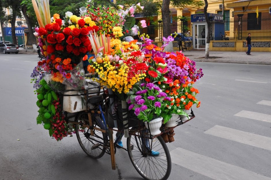 Цветы на велосипеде с доставкой фото