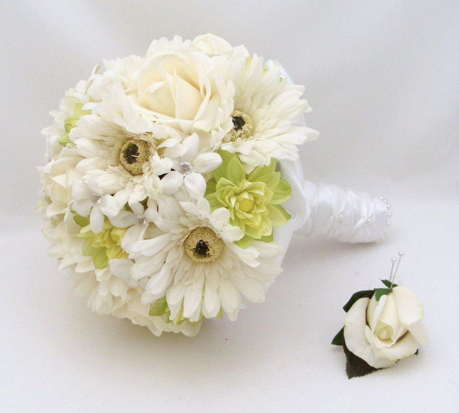 Букет невесты хризантемы белые