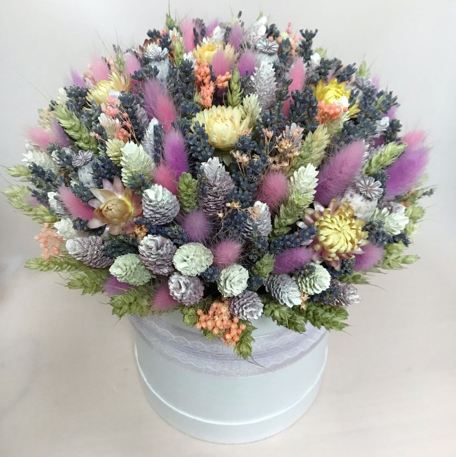 Композиции в коробочке с сухоцветами в лиловых тонах