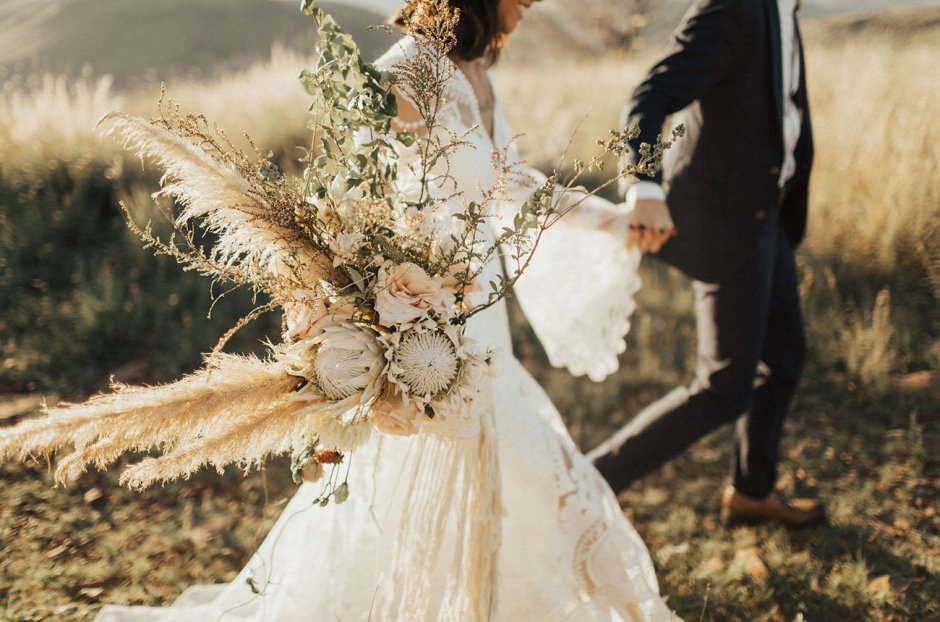 Букет невесты с пампасной травой растрепыш