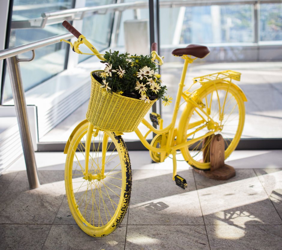 Велосипед с цветами декор