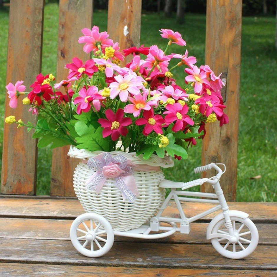 Цветы в велосипеде декор