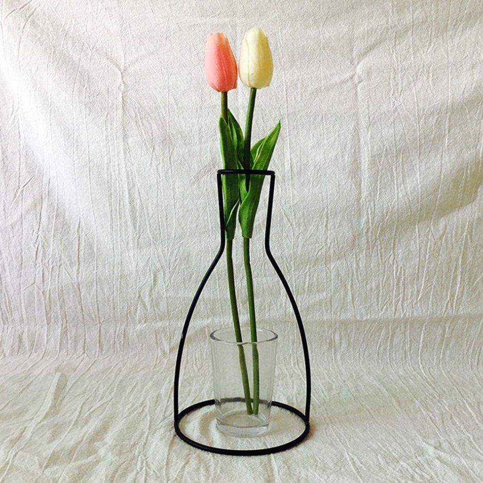 Кованые вазы для цветов