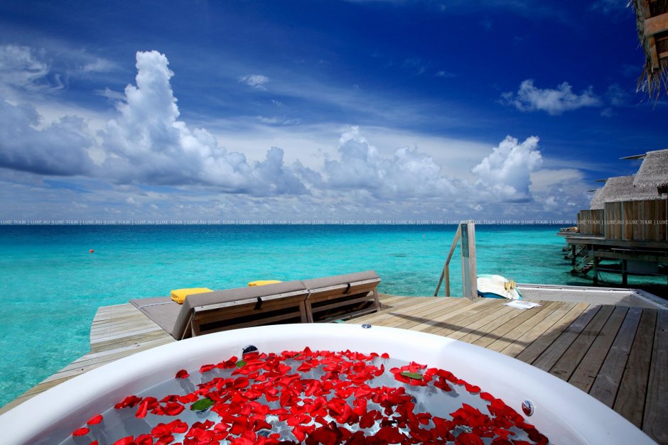 Centara ras Fushi Resort&Spa 4*