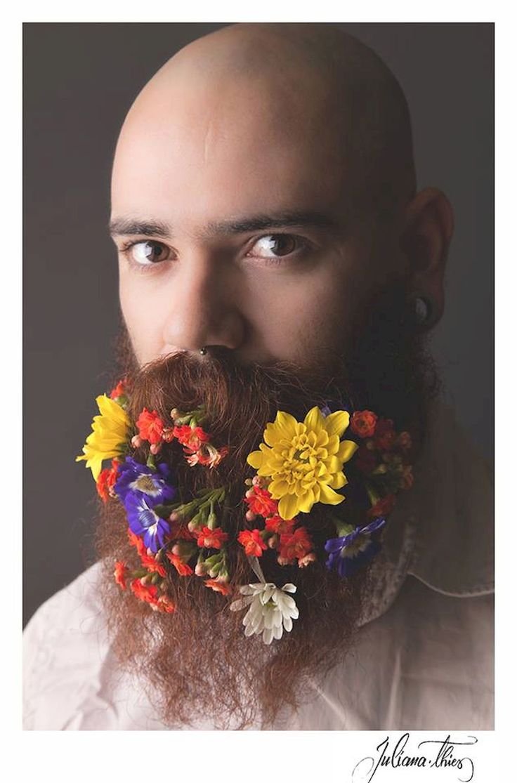Борода в цветах