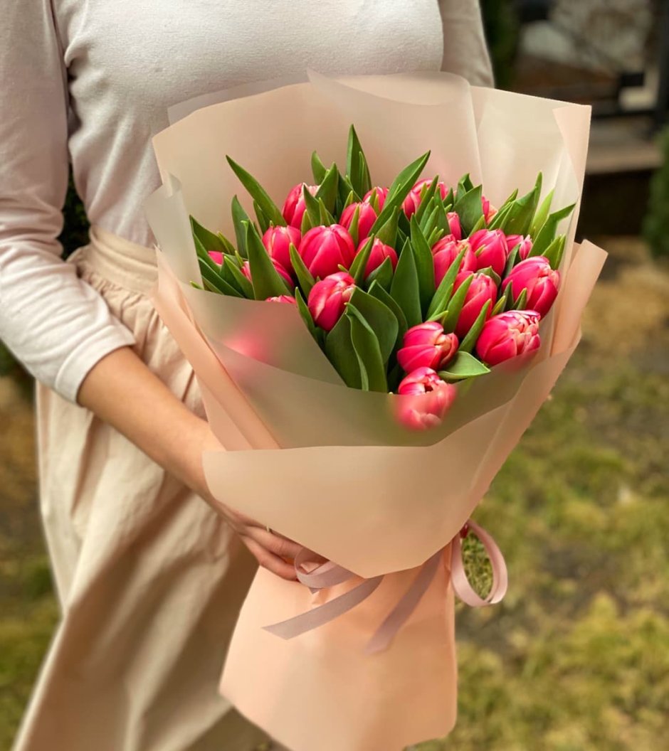 25 Пионовидных тюльпанов