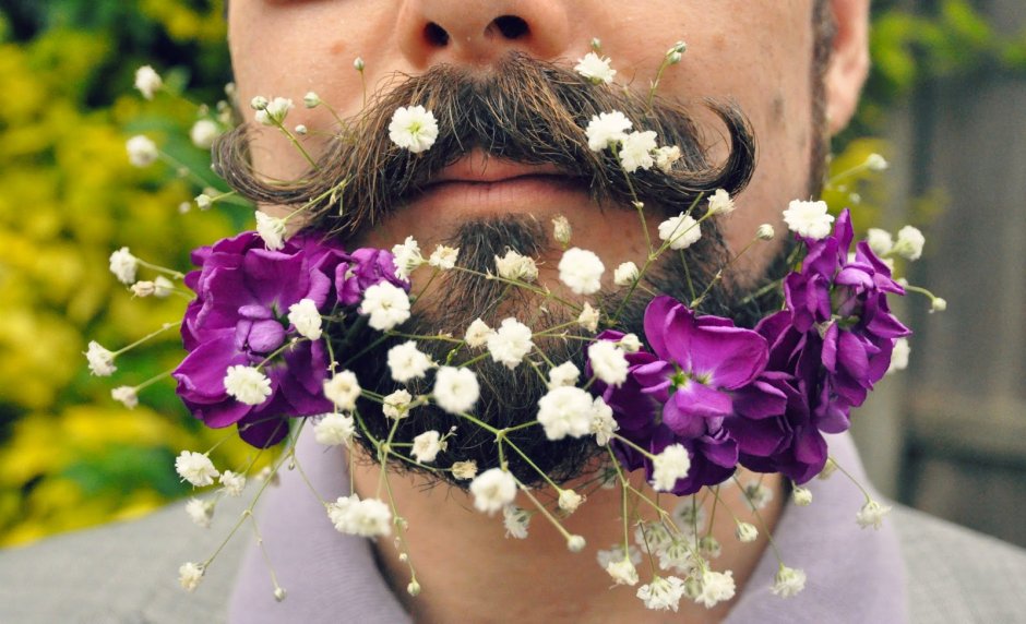 Борода с цветами длинная