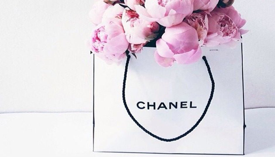 Пакет Шанель с цветами