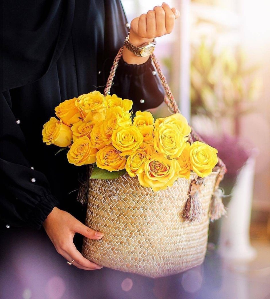 Цветы в сумке