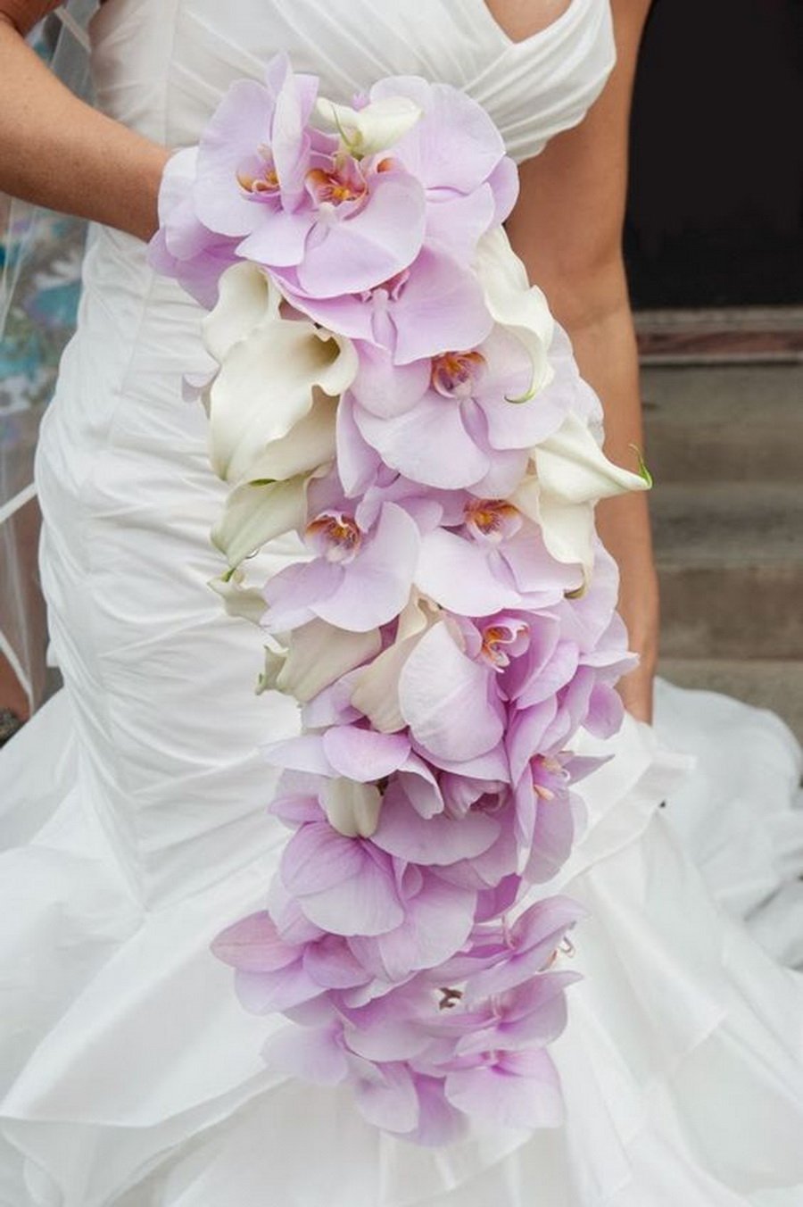 Букеты невесты 2022 с орхидеями