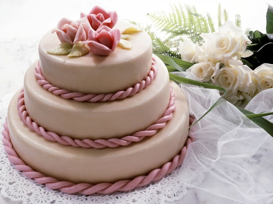 Марципан торт на свадьбу