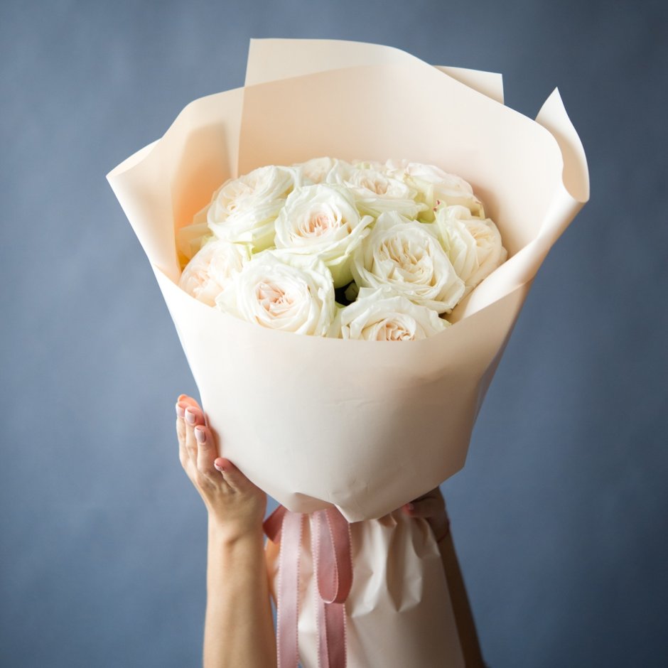 White Ohara роза 25 штук