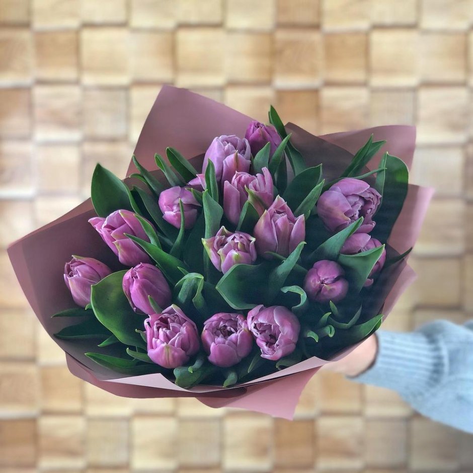 15 Пионовидных тюльпанов