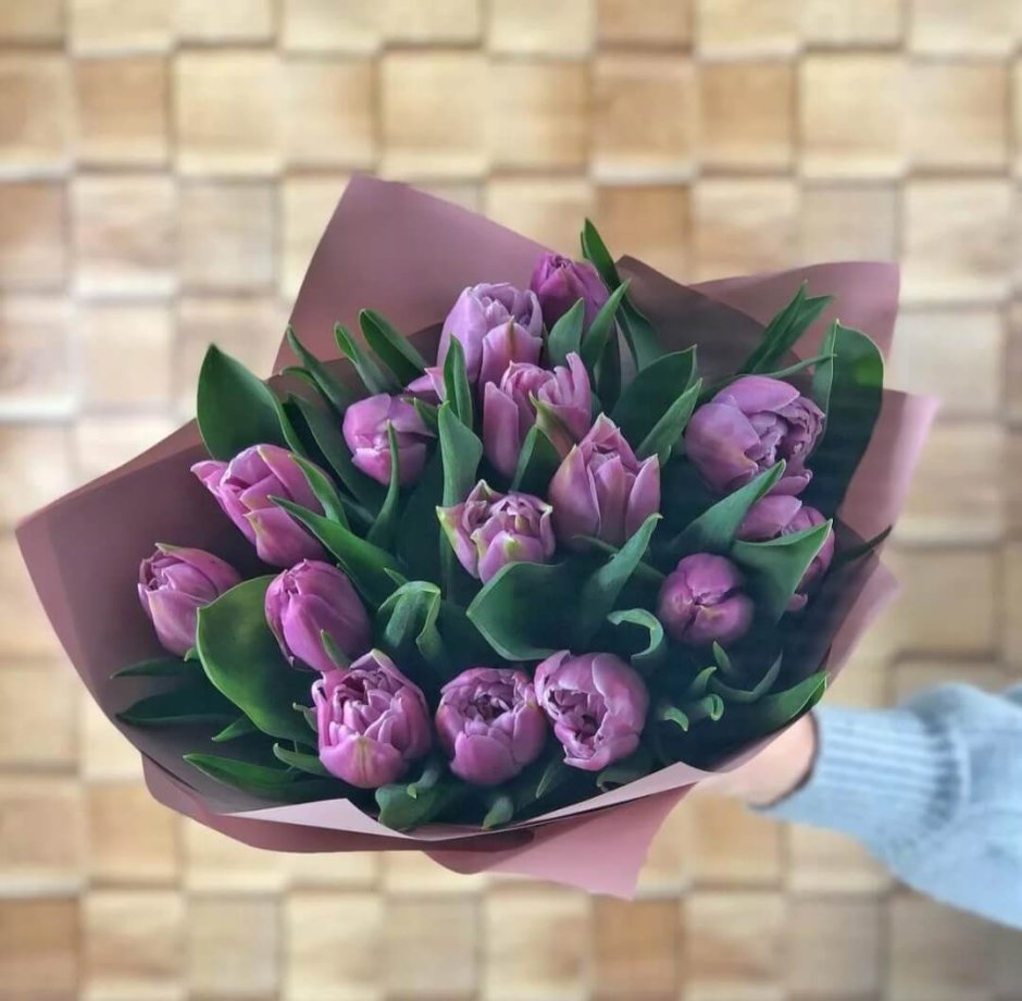 15 Пионовидных тюльпанов