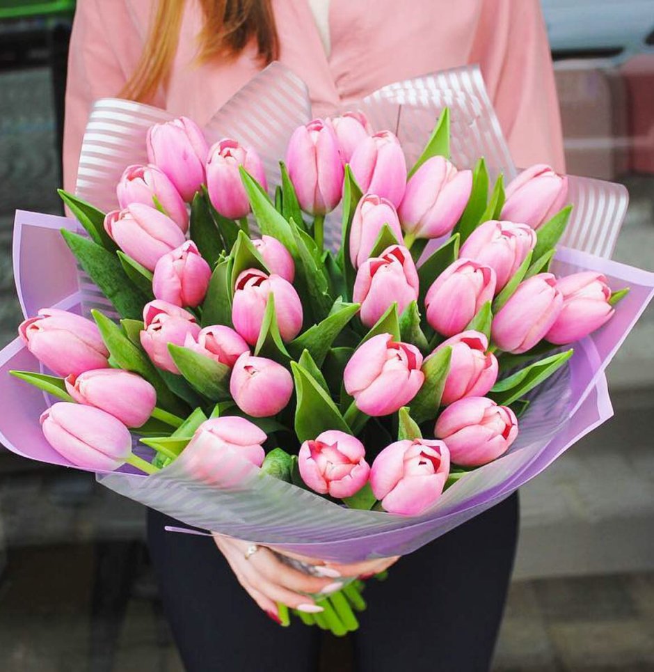 Букет 25 розовых тюльпанов