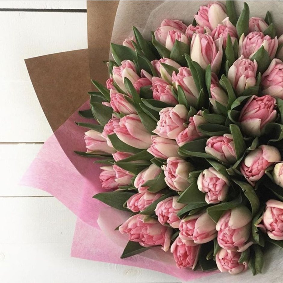 Пионовидные тюльпаны розовые